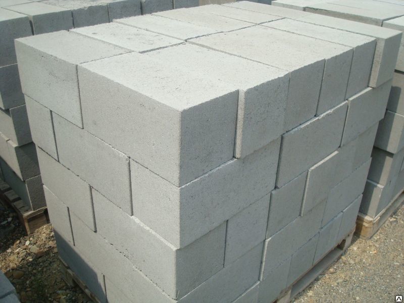 Фундаментный блок строительный 400х200х200 полнотелый