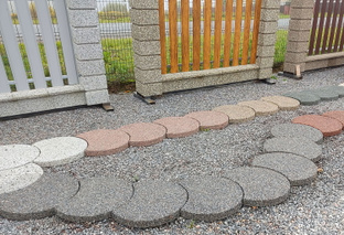 Круглая тротуарная плитка Тропинка с натуральным камнем Гранит серый. Диаметр - 60см, толщина 57мм 
