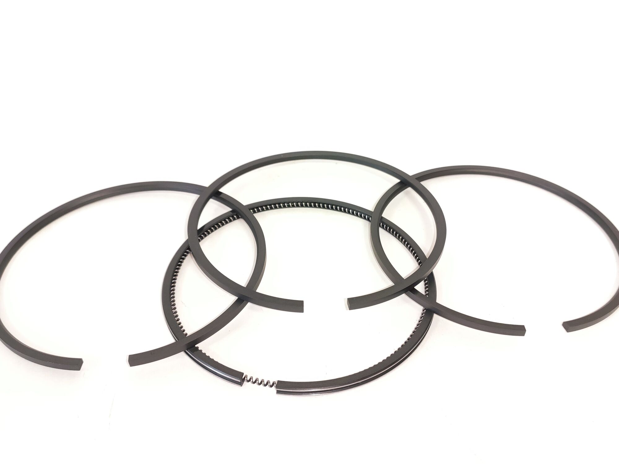 Поршневые кольца для воздушного компрессора LT-100 комплект Ø 105