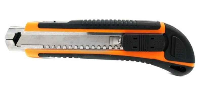 Нож Вихрь 18мм, с выдвижным лезвием двухкомпонентный корпус, автоматический фиксатор