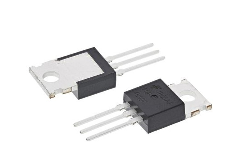 Компонент электронный транзистор QUATTRO ELEMENTI 4N90C (TO220)