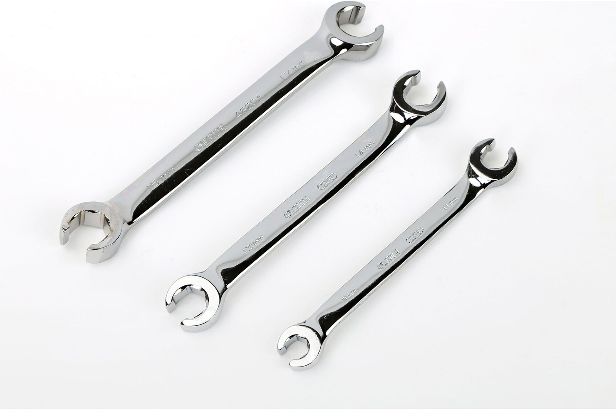 Набор накидных ключей SATA CR-V 3пр 9-17мм