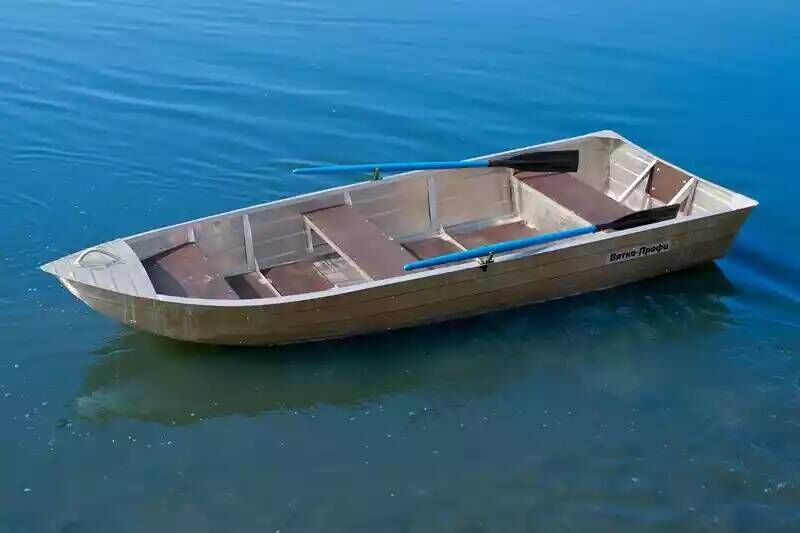 Лодка Вятка-Профи 32